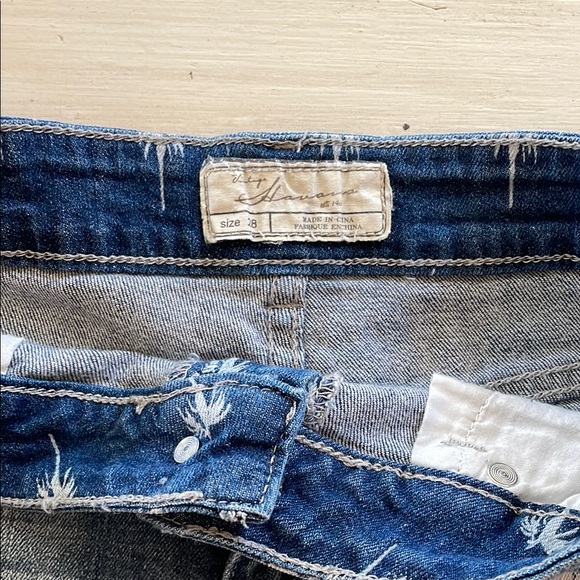 Vintage Havana Blue Jean Shorts Distressed Casual - Picture 2 of 4